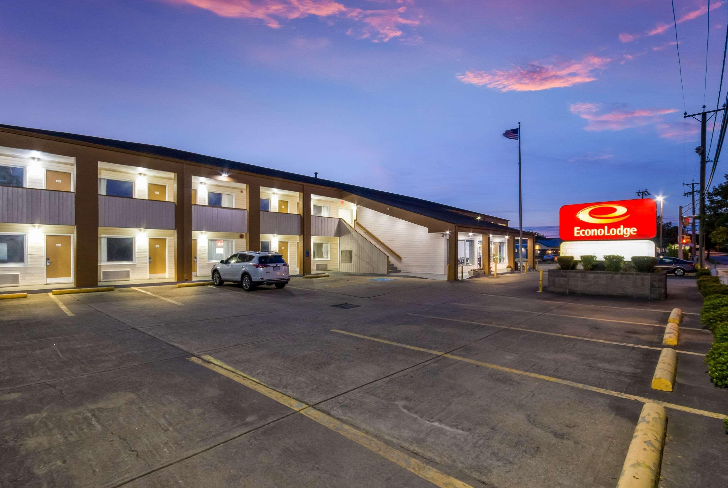 Econo Lodge Little Creek Norfolk Exterior photo