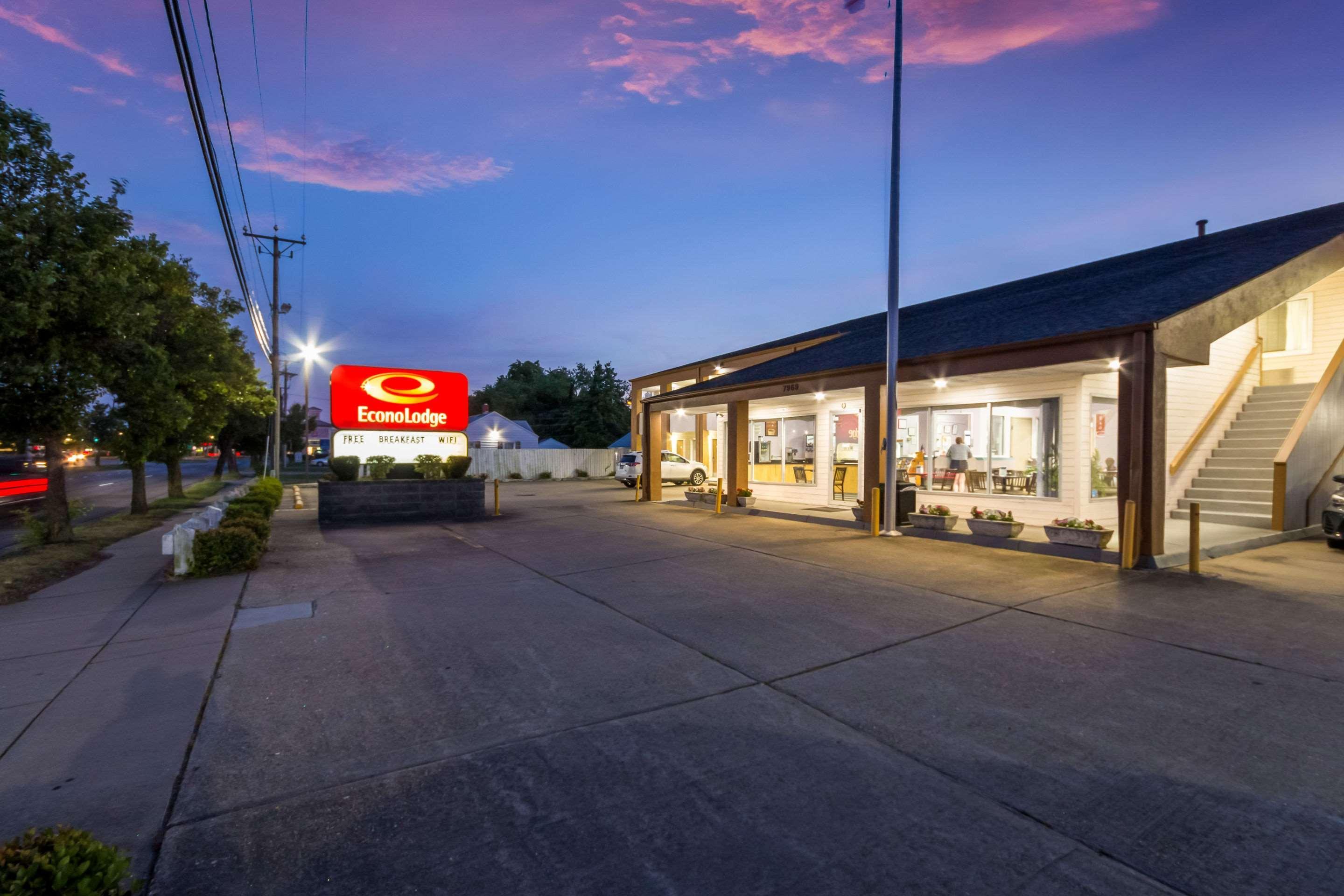 Econo Lodge Little Creek Norfolk Exterior photo